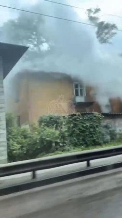 Отовсюду дым: в квартире в малоэтажке по улице Бурденко произошёл пожар. 🔥