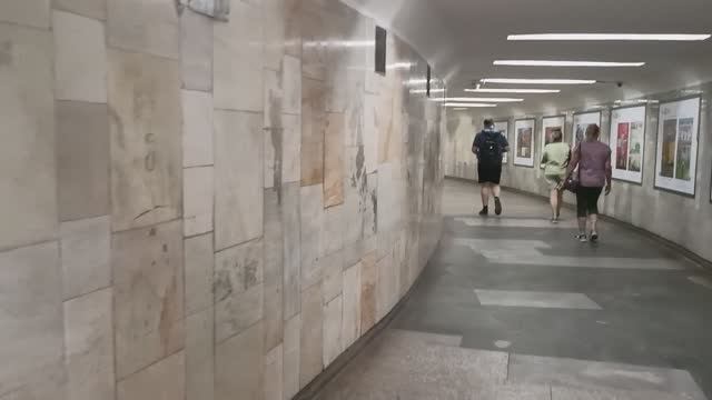 НОВОСИБИРСК//МЕТРО//ПЕРЕХОД СО ст.СИБИРСКАЯ НА ст. КРАСНАЯ ПЛОЩАДЬ//МУЗЫКАНТ