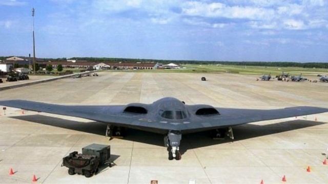 Взлетели бомбардировщики B-2