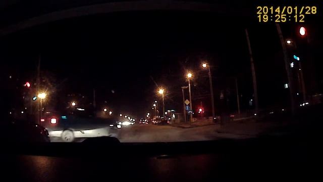 2014 01 28 19 23 55 Из левого ряда, через три полосы направо