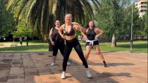Тренировка ZUMBA для начинающих..