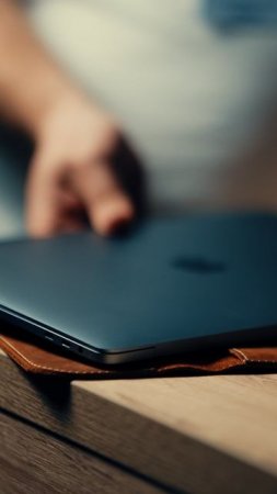 Защитите Ваш MacBook стильно и надежно с уникальным аксессуаром, созданным с любовью и мастерством