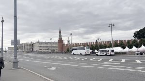 Москва, Красная площадь, Васильевский спуск.