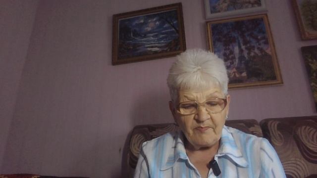 Алиса не могла понять мать...