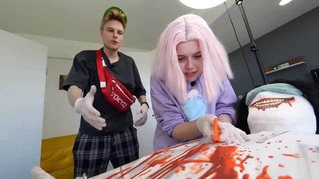 БРУНО - BRUNO -РАЗРЕЗАЛ ДЖЕФФА УБИЙЦУ, ТЫ НЕ ПОВЕРИШЬ ЧТО БЫЛО ВНУТРИ ! смотреть онлайн