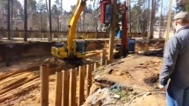 Погружение трубного шпунта