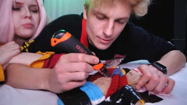 БРУНО - BRUNO -О Боже! Что внутри моей подруги! смотреть онлайн