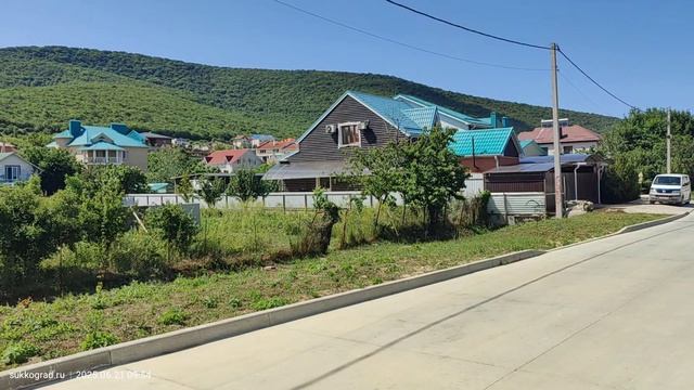 Из ЖК Кипарис на пляж Сукко и гору Экономическая