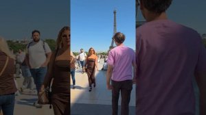 Интересно кто за этой маской? 😲😲😲
