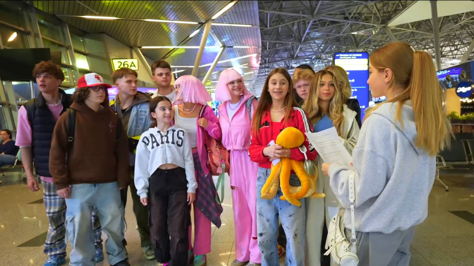 УЛЕТЕЛИ ОТДЫХАТЬ ПОТЕРЯЛИ ЧЕМОДАН 🤩 ПАЦАНЫ НАРУШИЛИ ГЛАВНОЕ ПРАВИЛО 🤯 АМИНА СПАСАЕТ КАНИКУЛЫ! КАМП