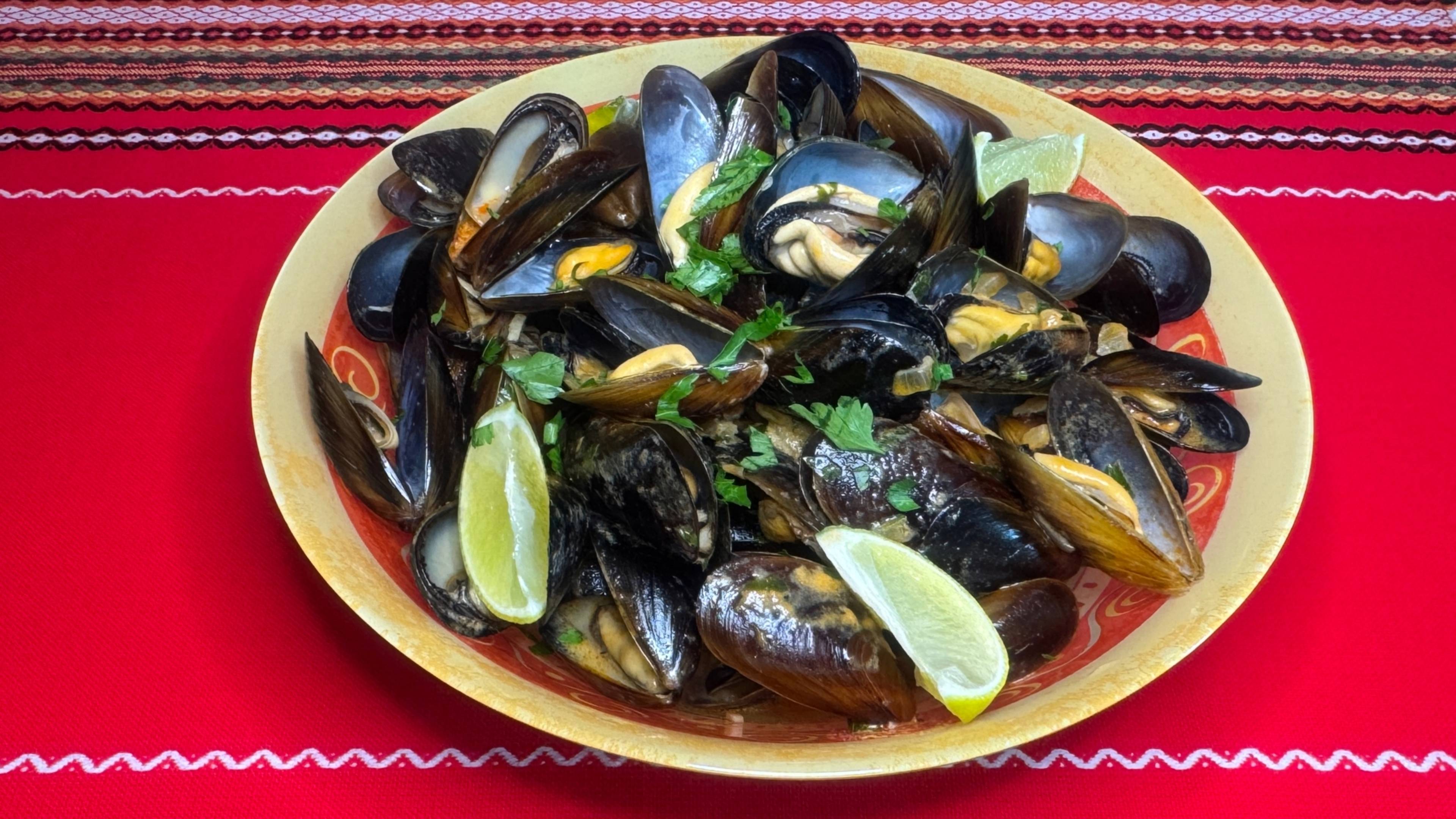Mussels Том Ям.