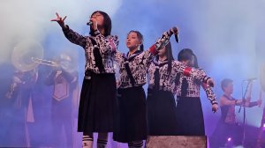 ATARASHII GAKKO! - Tokyo Calling / Live at Coachella Music Festival  ( 2024 )