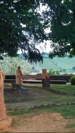 Прошлась по старинному замку Кастель-Аркуато в Эмилии-Романье (Италия)