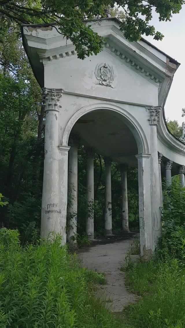 250621 Орловская земляника Статуи рабочий колхозница сельхоз выставка Ресторан Цон Кромское ш г Орёл
