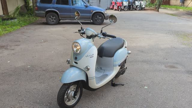Скутер Yamaha Vino AY02 (121YA43)
