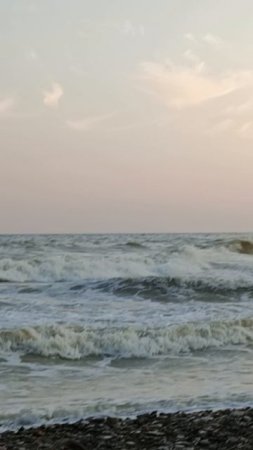 море волнуется сильно 18.06.2025