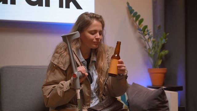 Аня, почему ты бегаешь?
