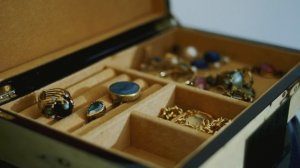 8087659-uhd_4096_2160_24fps