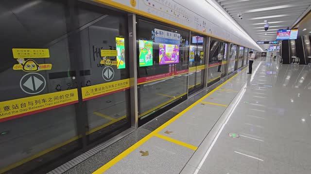 Станция метро Pazhou, метрополитен Гуанчжоу (06.06.2025)