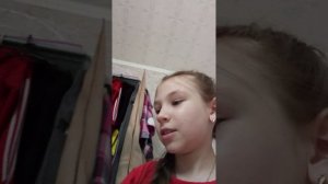 паказываю свою новую комнату