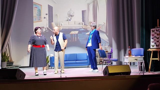 Играем в дружную семью.