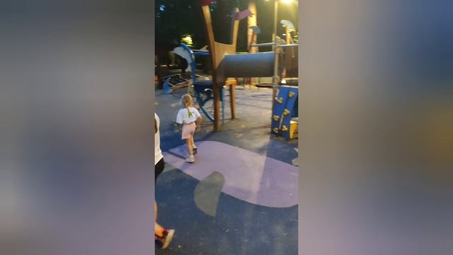 А в сердце музыка звучит