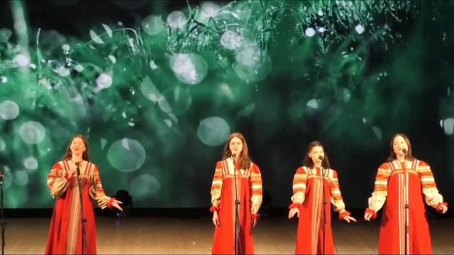 онлайн-выставка 
День семьи, любви и верности! 
,,Давайте дружить семьями,,