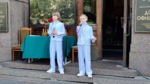 ЗАЩИТНИКАМ ОТЕЧЕСТВА. ДУЭТ "ГЛАСНЫЕ" (сл.Людмила Носова, муз.Людмила Гребельная)