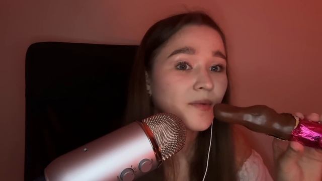 057. АСМР итинг шоколадных зайчиковпоедание шоколада смотреть онлайн