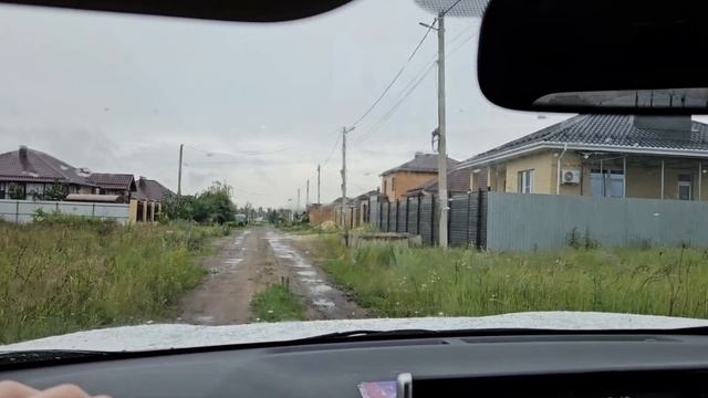 Подарили телефон девочке из многодетной семьи священника, которая исполняла песню на День Победы