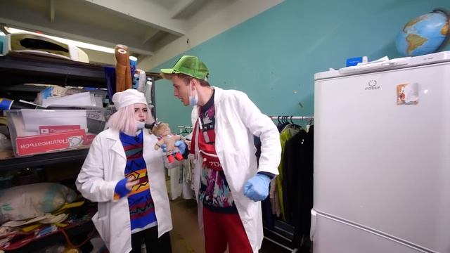 БРУНО - BRUNO -пранканули ФРЕДДИ ФАЗЕРА куклой вуду! аниматроник из фнаф 9 в реальной жизни кукл смотреть онлайн