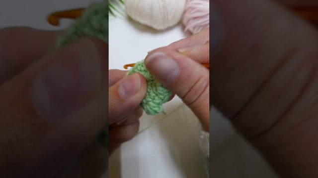 Уроки для начинающих. Узор попкорн (шишечка) крючком