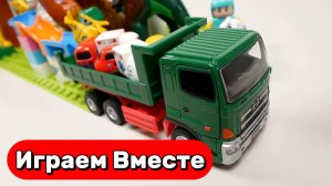 Развивающий конструктор с машинками для детей ! Строим горки вместе ! Игрушки мультики