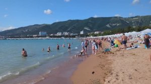 Геленджик 22 июня 2025 г. Идём с пляжа Дельфин на улицу Тельмана.mp4