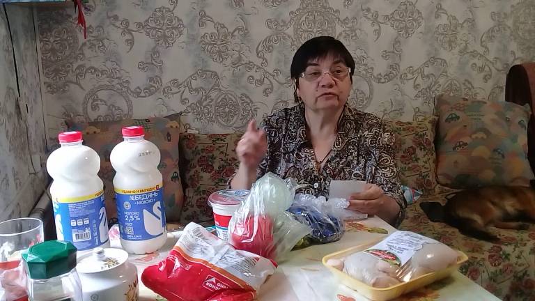 На пенсии в деревне. Позавтракали и в магазин - Пятёрочка, Магнит. Посмотрим что купили