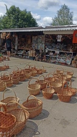 РЫНОЧЕК У ИСТОКА ВОЛГИ