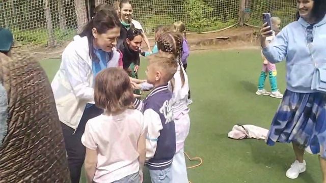 Обычные дети - в обычной игровой среде. Что наша жизнь - игра. Слава Богу за всё 🌾