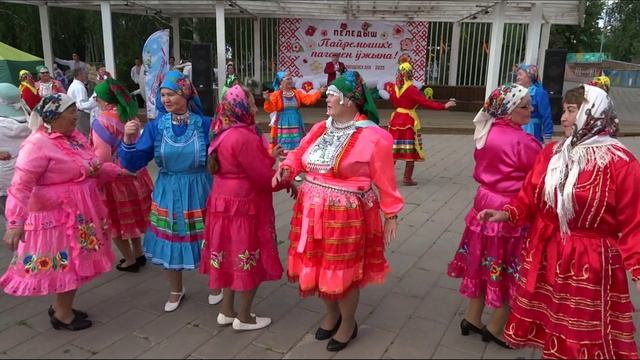 Марийский танец. На гармонике Ильшат Фатихов. Видео Василия Хайбуллина