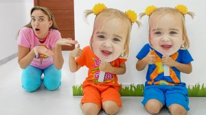 Влад и Ники. Крис и Мама - Веселая история с детскими масками! Видео для детей.