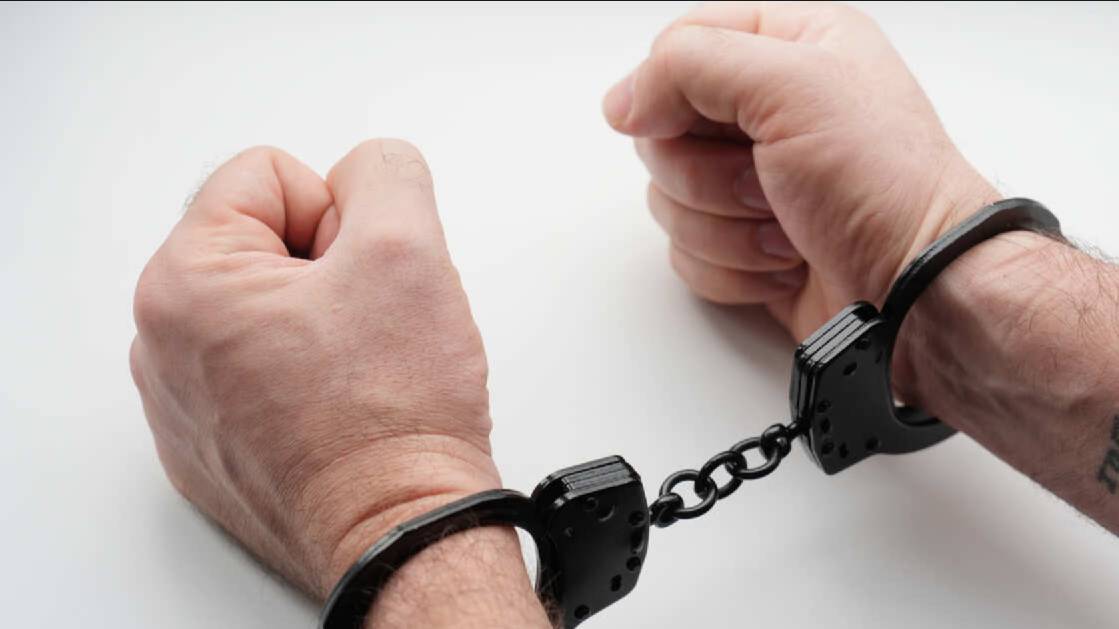 Двое жителей Крыма задержаны за попытку теракта на железной дороге