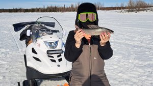 Весна не спешит! Поехали на хариуса!