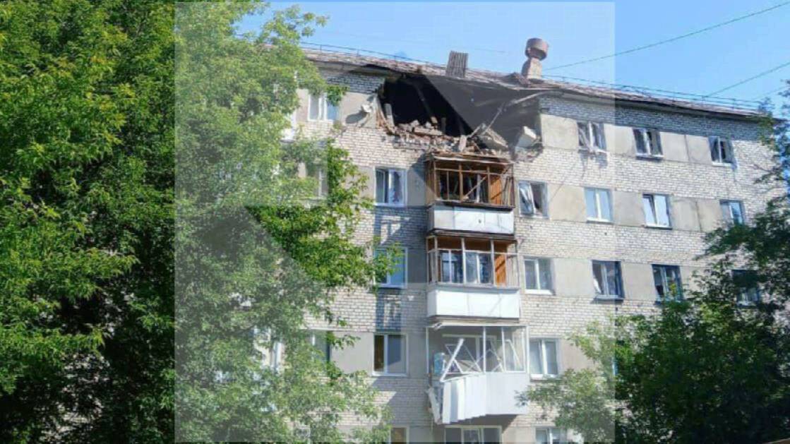 Кадры с места взрыва газа в пятиэтажке в Серове