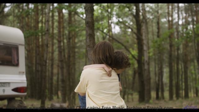 Ты НЕ ЗНАЛ, что природа ТАКАЯ! - Forest Friends -- Ketsa -- Light Rising