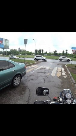 Мотоцикл урал со стартером, город, дождь