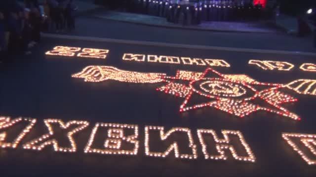 Всероссийская акция "Огненные картины войны" в Тихвине 21 июня 2025 г на площади Мерецкова