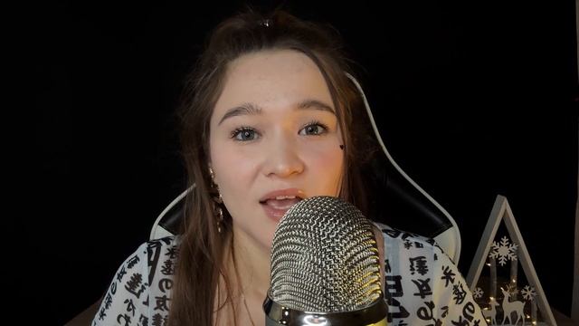 069. АСМР эффект наушников (болталка + неразборчивый шепот)