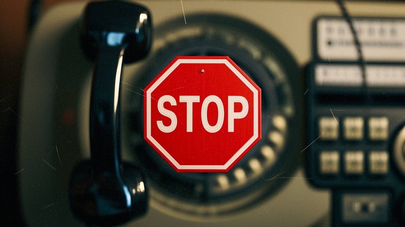 Вован и Лексус: Против телефонного мошенничества с украинских Call-центров на граждан РФ