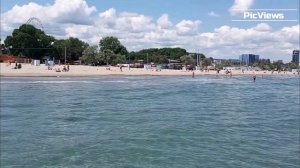 Анапа сегодня 22 июня 2025. Центральный пляж в Анапе. Море и погода в Анапе сейчас. Люди купаются