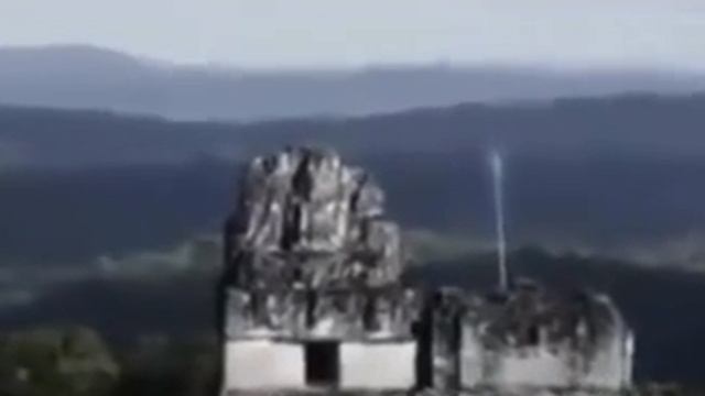 Некий Объект Над Древней Пирамидой
