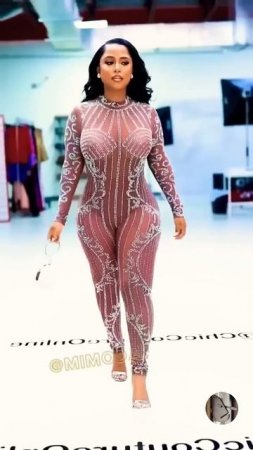 WOW Stunning In This Jumpsuit - Fashion Style